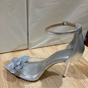 INC International Concepts Sparkly Silver Floral Heels Size 7M